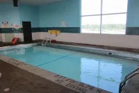 Baymont by Wyndham Grand Rapids Near Downtown - Swimmingpools