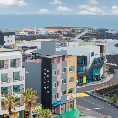 Jeju Green Beach Pension Отели рядом с достопримечательностью «Зоопарк «Раон»»
