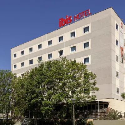 Ibis Murcia Các khách sạn gần Ga Murcia