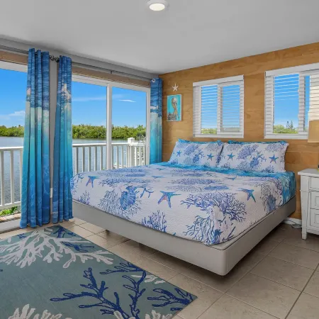 Latitude 26 Waterfront Boutique Resort - Bonita Springs