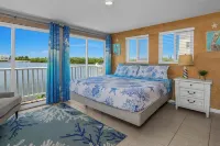 Latitude 26 Waterfront Boutique Resort - Bonita Springs