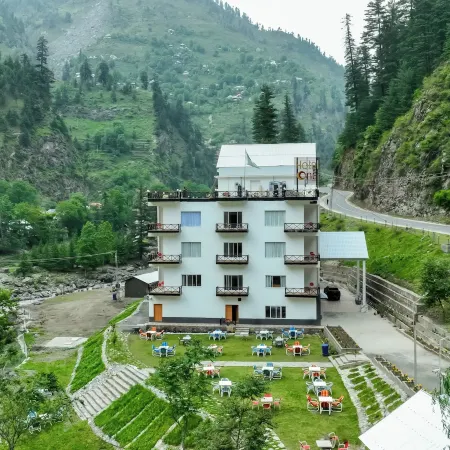 Hotel One Riverside Kaghan