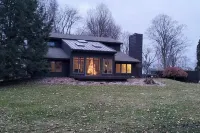 Cassopolis Vacation Home - Walk to Diamond Lake! - 3-Star