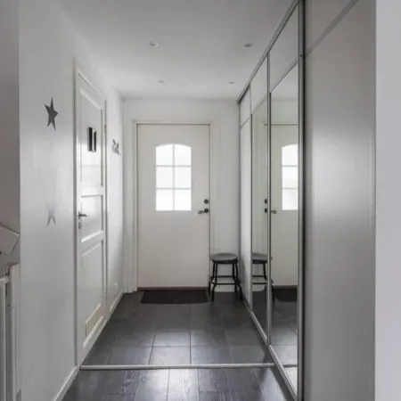 Fully Renovated 4BR Home With Modern Kitchen