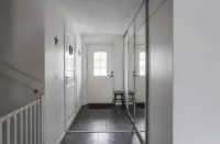 Fully Renovated 4BR Home With Modern Kitchen - 3-Star