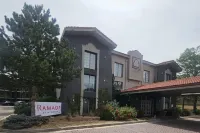 Ramada by Wyndham Westminster Denver - Uima-altaat