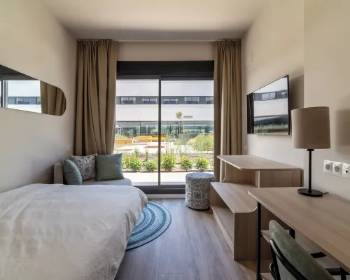 Living Experience Granada Hotels near Carrefour