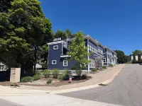 Riverwalk One Condo with rooftop deck - Boutique