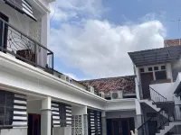 33 Homestay Banyuwangi by Calli Rooms - 2-Star