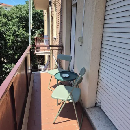 Complete apartment adjacent to historic center