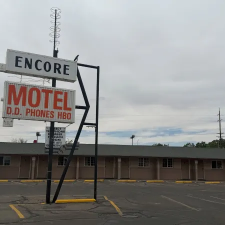 Encore Motel