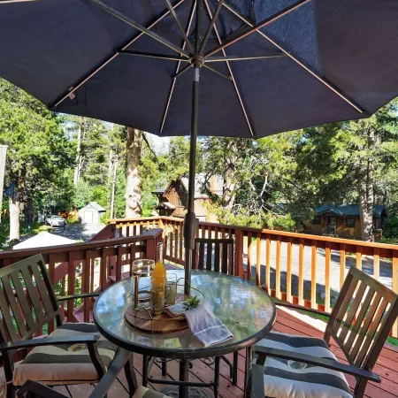 Ute Cabin by Avantstay Vintage Cabin + BBQ Deck Ski Donner Summit + Lake + Truckee