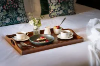 Wood Hall Hotel & Spa - spa