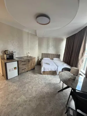 V E L O R Hotel Apartment - Beach