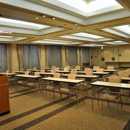 Hotel il Grande Umeda Отели рядом с достопримечательностью «Станция Umeda»