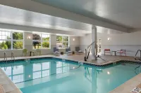 Hampton Inn & Suites Rockland - parking