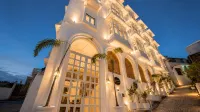 Grandrosse Boutique - Pichola Lake Facing Hotel - Bãi đậu xe