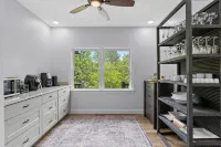 12 Min to Downtown Sleeps 12 Hot Tub Fire Pit - Jacuzzi