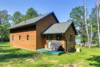 Fire Pit & Screened Porch! 3.5-acre Nevis Retreat - Хоумстей