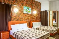 Welcome Inn - parking