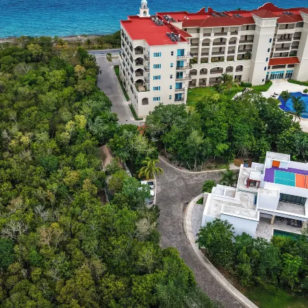 Luxury Villa w/ Pier and Beach, Resort Amenities