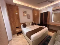 Hotel Euro Starr by Bellamount Near Delhi Airport - 2-Star