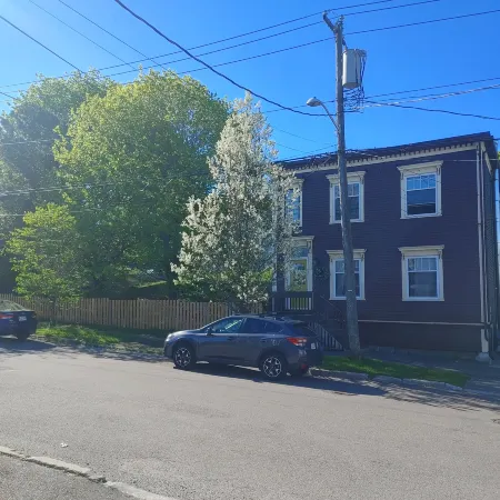 Cozy Economy Room in Central Saint John with Shared Facilities