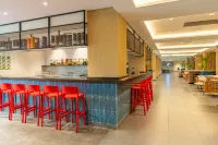 Holiday Inn LUSAKA by IHG - bar