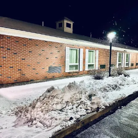 Ivey's Motor Lodge