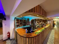 The Jubilee Hotel West- with Spa Facilities - bar