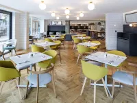 Novotel York Centre - breakfast