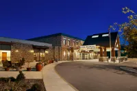Delta Hotels Helena Colonial - Pools