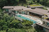 เนกาจุย เพนนินซูลา ปาปากาโย, อะ ริทซ์-คาร์ลตัน รีเซิร์ฟ เรสซิเดนซ์ - 5 ดาว