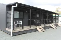 Lunar Cabins - Pools