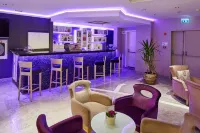 DoubleTree by Hilton Izmir - Alsancak - bar