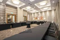 Sandman Hotel Hamilton - 3-Star