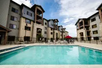 Silverado Lodge by Park City - Canyons Village - Pools