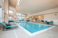Residence Inn Bloomington - Pools