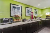 Hampton Inn Norcross - breakfast