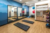 DoubleTree by Hilton Denver Cherry Creek - С тренажерным залом