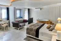 Salonika Suites - ที่มีสปา