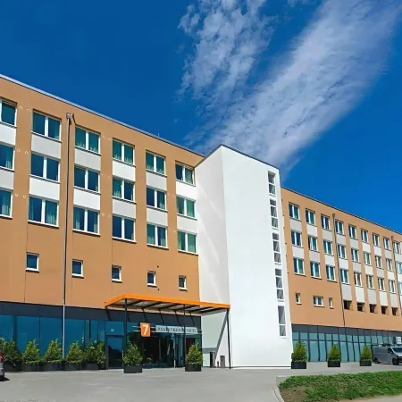 Hotel Campanile Berlin Brandenburg Airport