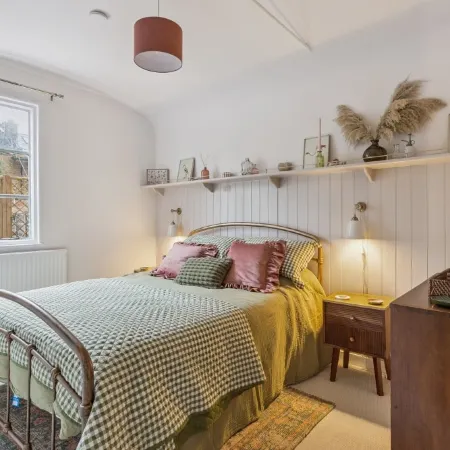 Enchanting 1 Bed Cottage| Windsor By Tempstay