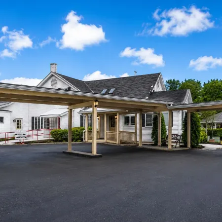 Sybaris Pool Suites Mequon