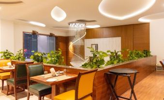 Grand Hotel Nawanshahr