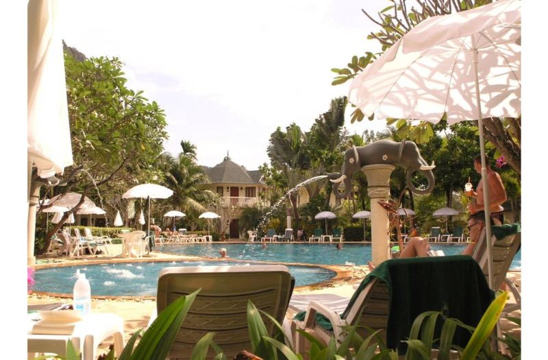 Golden Beach Resort photo 2