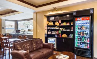 Comfort Suites at Plaza Mall