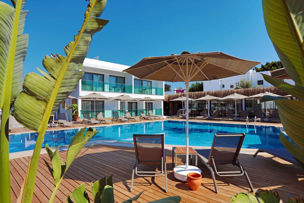 Yalıpark Beach Hotel