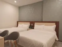 Taishan Jiayue Serviced Apartment - Condos