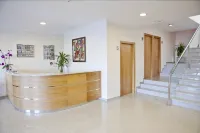 Hotel Brisa del Mar - Airport Shuttle